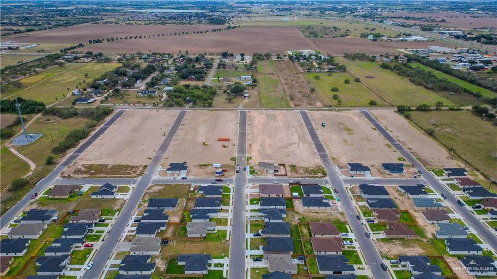 5712 N Playa Del Sol Street, Edinburg, Texas image 9