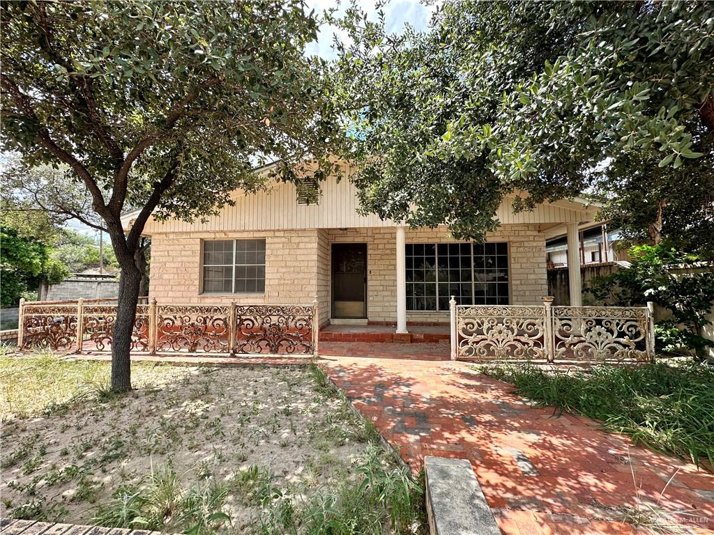 700 N East Street, Rio Grande City, Texas image 1