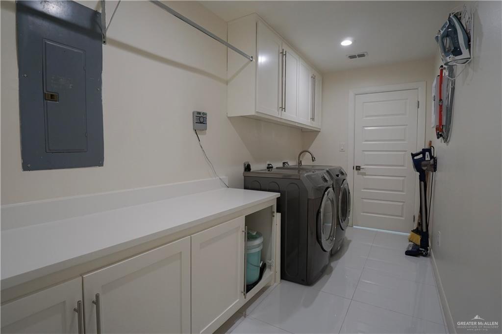 801 Barnes Street, Mission, Texas image 7