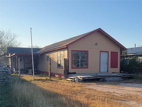 Photo of 1451 S Vermont Avenue, Mercedes, TX 78570 (MLS # 495147)