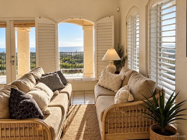 112 E Villa Doce Drive