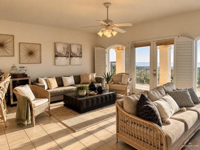 112 E Villa Doce Drive