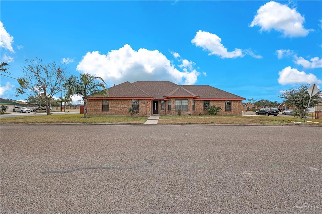 514 Vanessa Circle, Harlingen, Texas image 3