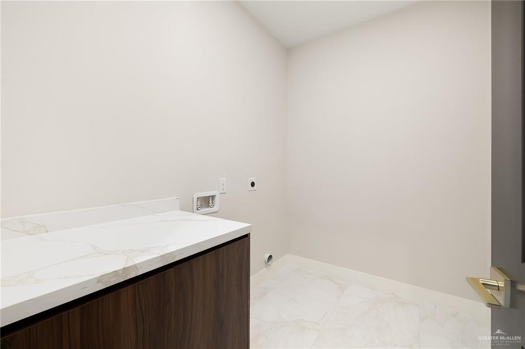 2705 E Solar Drive, Mission, Texas image 12