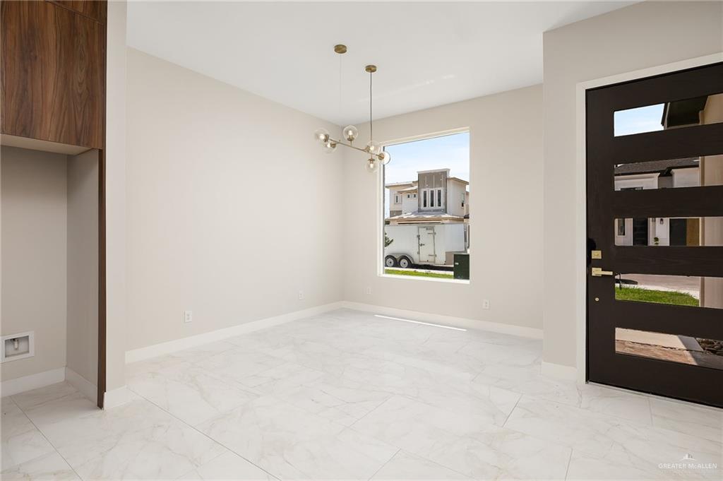 2705 E Solar Drive, Mission, Texas image 7