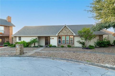 Homes For Sale - 1302 Cardinal Avenue<br/> McAllen, TX 78504