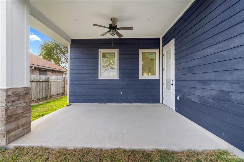 1421 6th Drive, Harlingen, Texas image 2