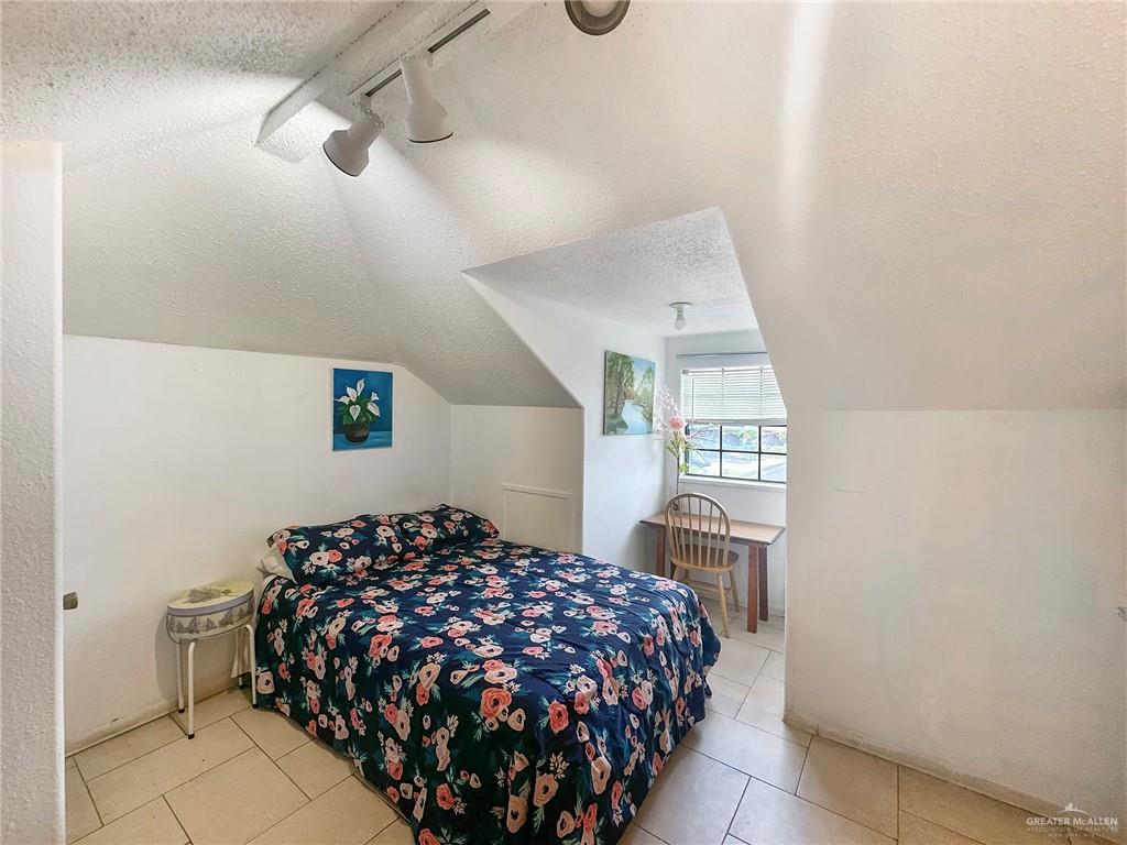 1524 Grant Street, Brownsville, Texas image 6
