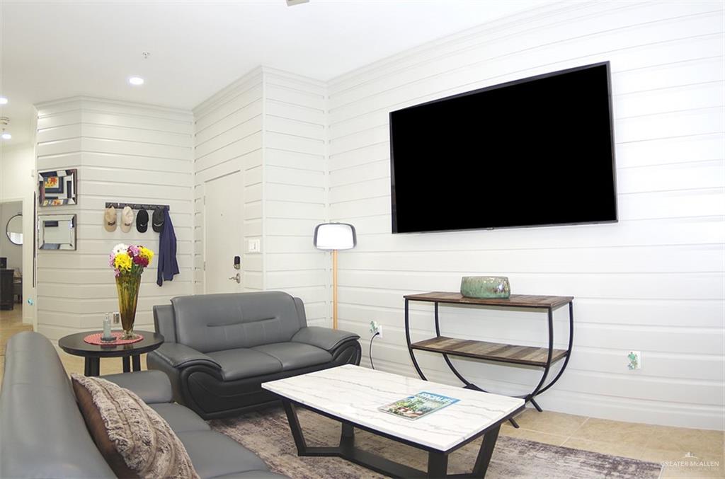 6410 Padre Boulevard 102