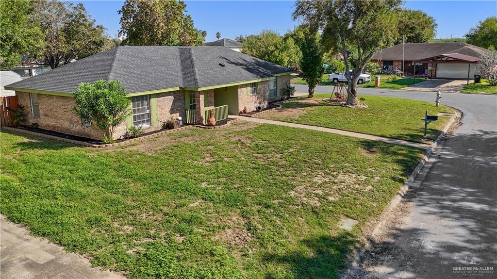 925 Kerria Avenue, Weslaco, Texas image 31