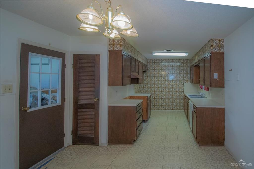 300 W Westway Avenue, McAllen, Texas image 17