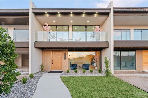 Photo of 1420 S 7th Avenue, Edinburg, TX 78539 (MLS # 502769)