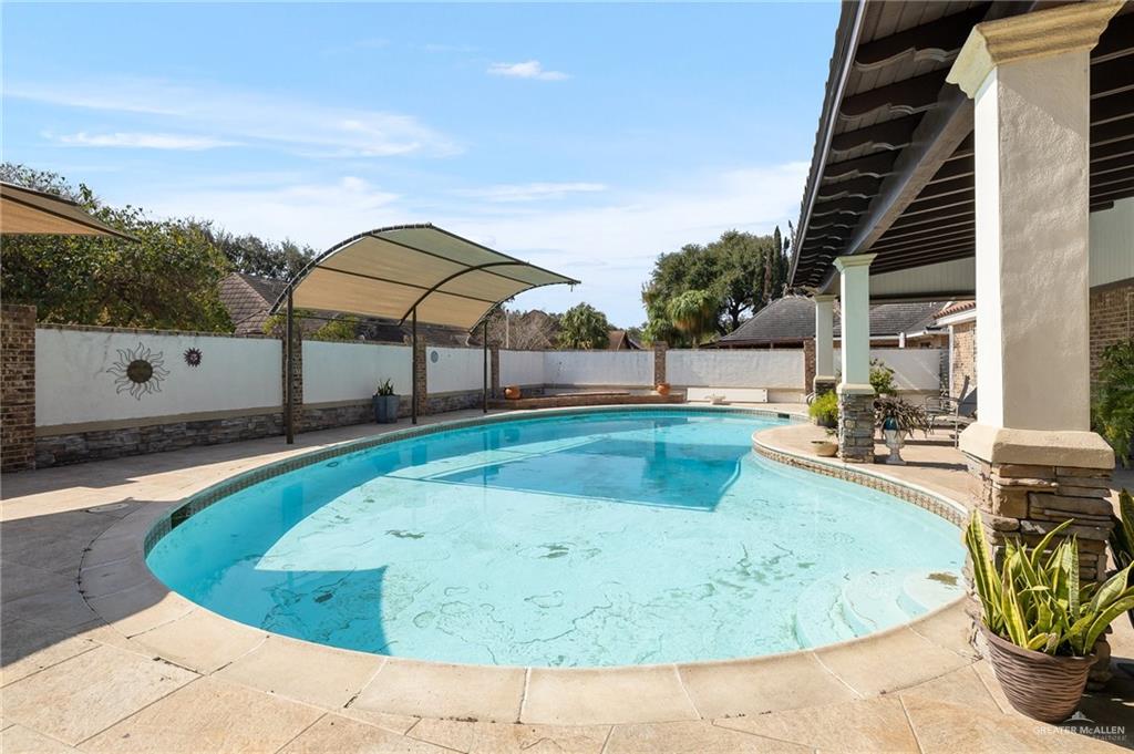 305 Bluebird Avenue, McAllen, Texas image 9