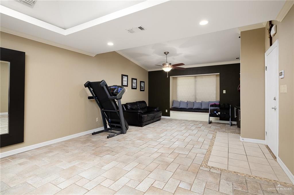 305 Bluebird Avenue, McAllen, Texas image 12
