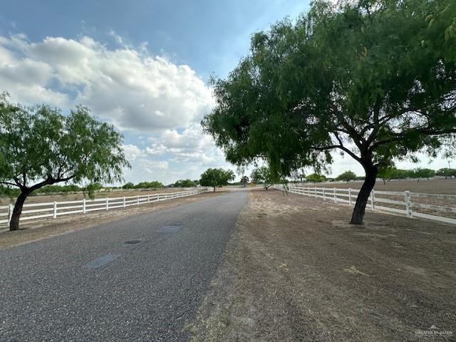 34313 Buck Fawn Drive, Edinburg, Texas image 8