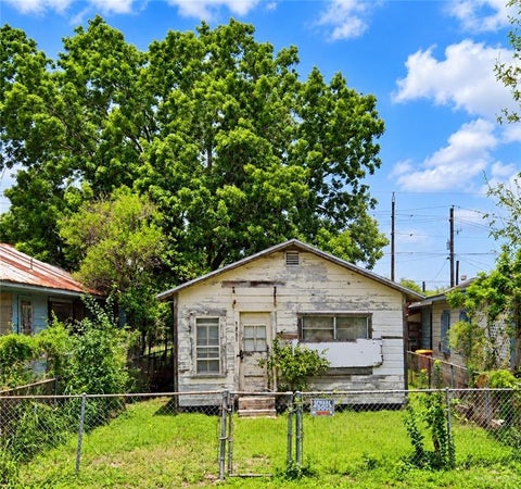 Homes For Sale - 2509 E Harrison Street<br/> Brownsville, TX 78520
