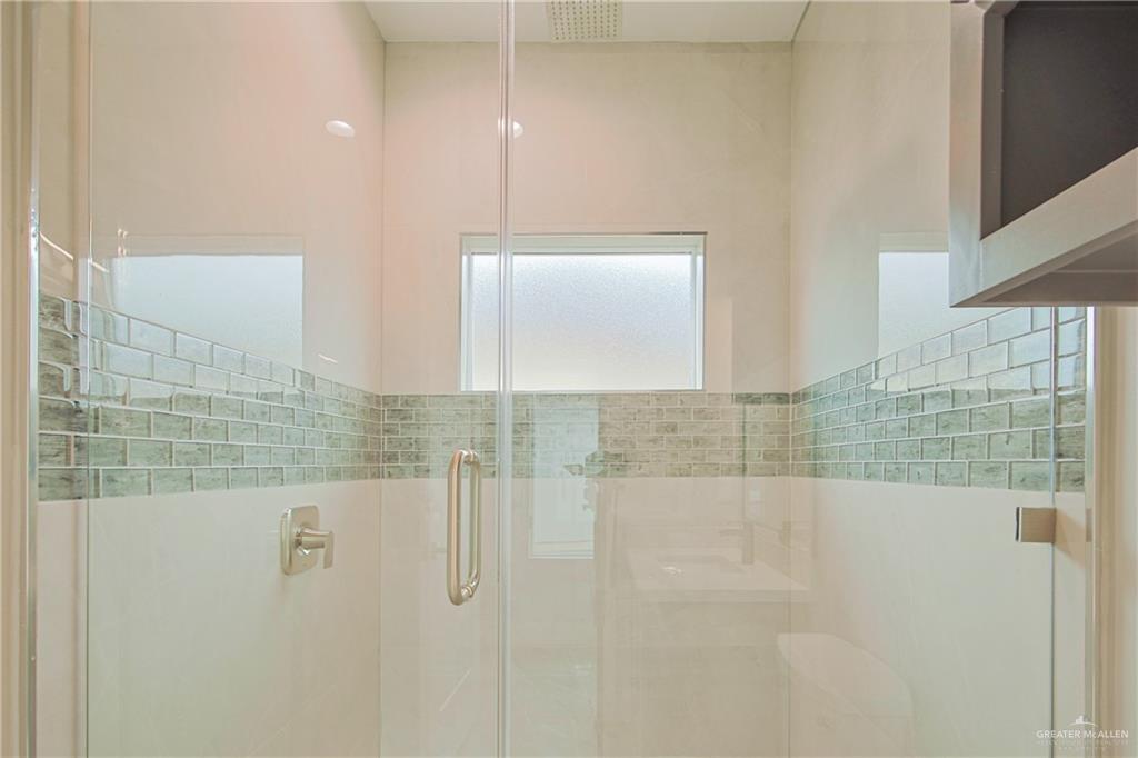 3223 Lago Superior, Edinburg, Texas image 19