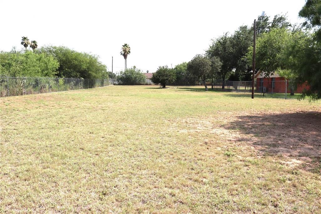 1006 Flag Drive, Edinburg, Texas image 7