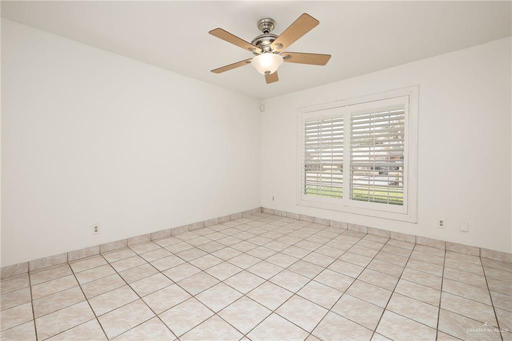 2001 W Jonquil Avenue