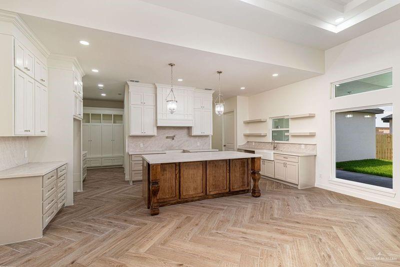 9905 N 24th Street, McAllen, Texas image 4