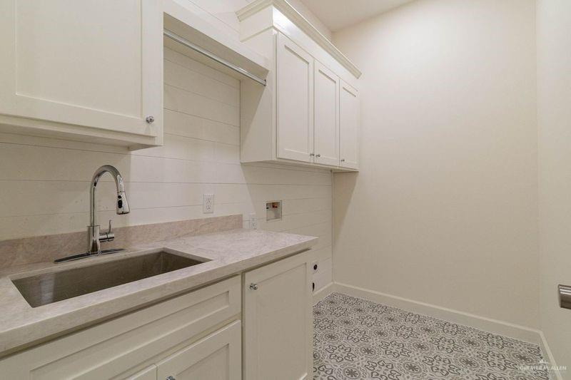 9905 N 24th Street, McAllen, Texas image 13