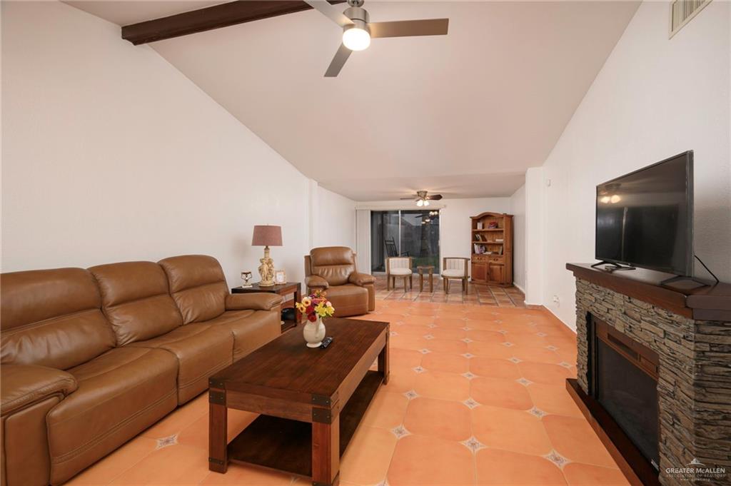 706 Continental Drive #1, Brownsville, Texas image 3