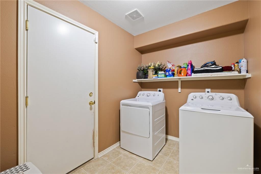 3155 Obsidian Dr, Brownsville, Texas image 6