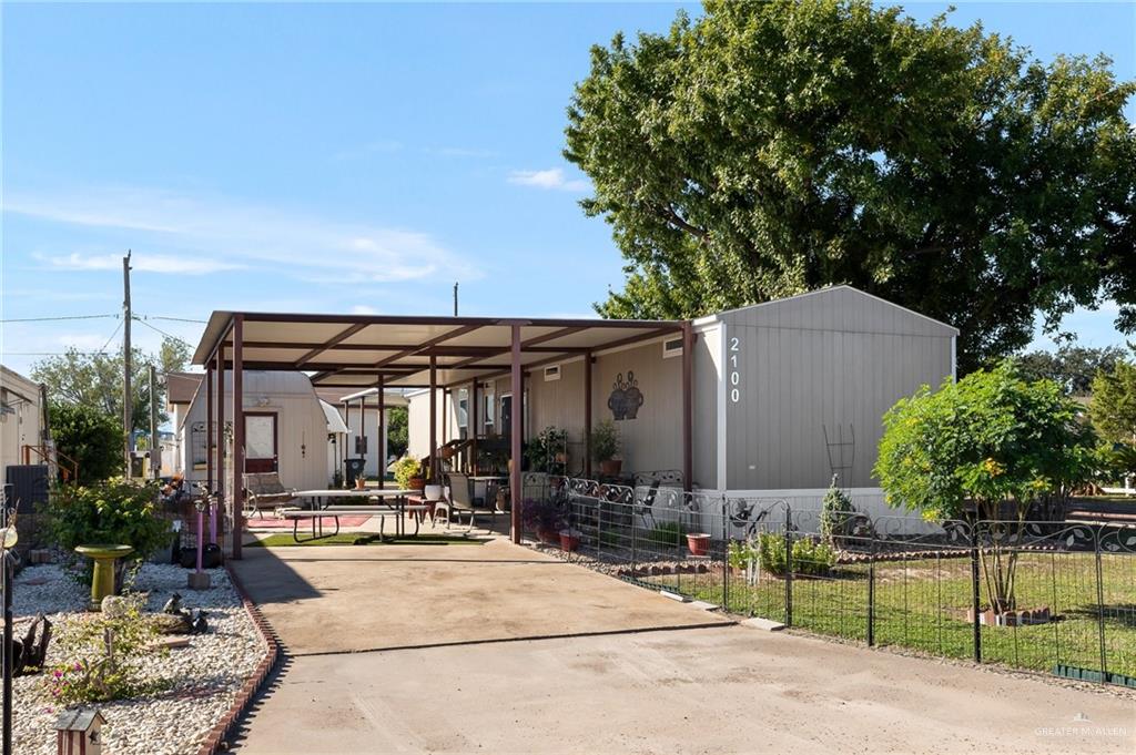 2100 Bracey Street, Mission, Texas image 1