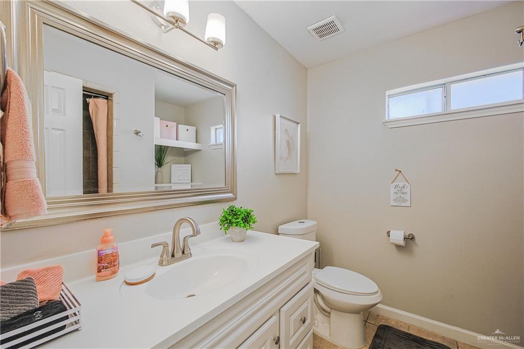820 E Roosevelt Street, Weslaco, Texas image 13
