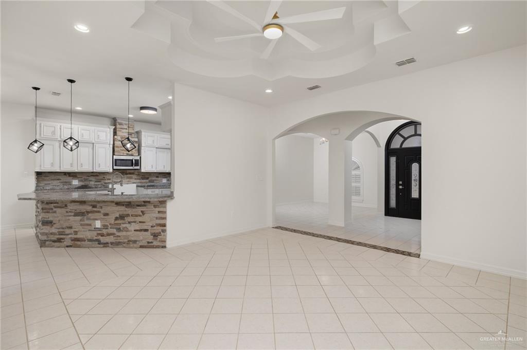 1431 Vida Grande Street, Alamo, Texas image 3