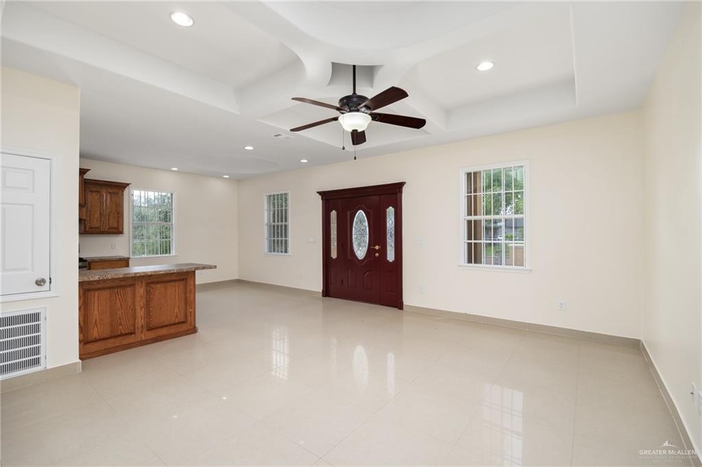 445 S Melton Park Drive, Mercedes, Texas image 3