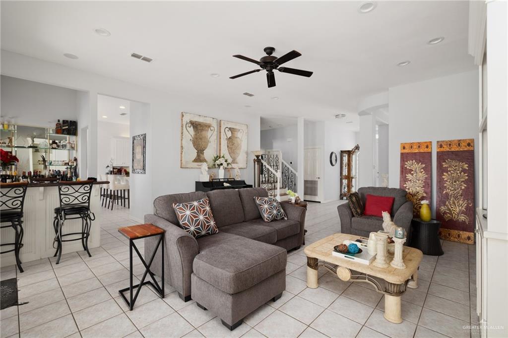 2102 Sabinal Street, Mission, Texas image 5