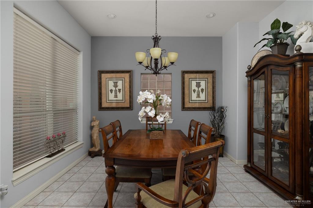2102 Sabinal Street, Mission, Texas image 3