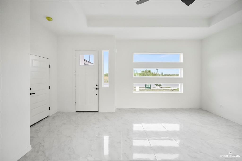 6109 N Luz Del Sol Street, Edinburg, Texas image 3