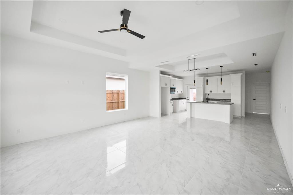 6109 N Luz Del Sol Street, Edinburg, Texas image 4