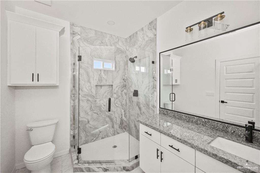 6109 N Luz Del Sol Street, Edinburg, Texas image 12