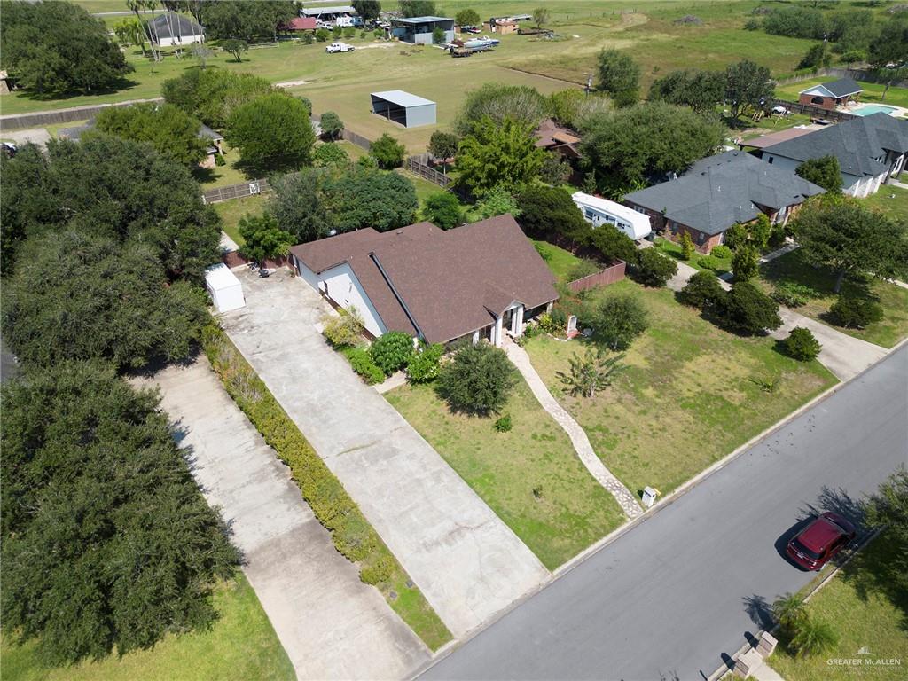 802 Country Lane, Weslaco, Texas image 25