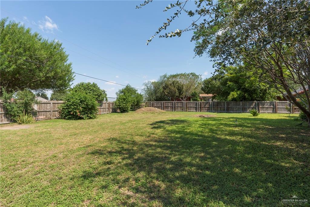 802 Country Lane, Weslaco, Texas image 22