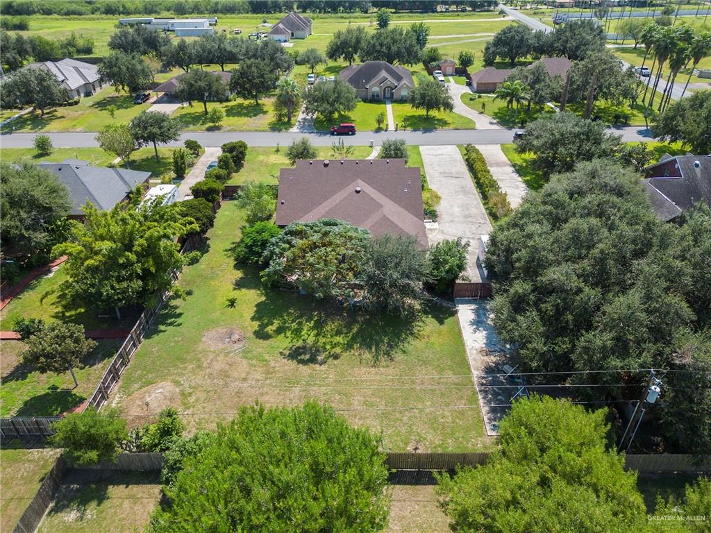 802 Country Lane, Weslaco, Texas image 26