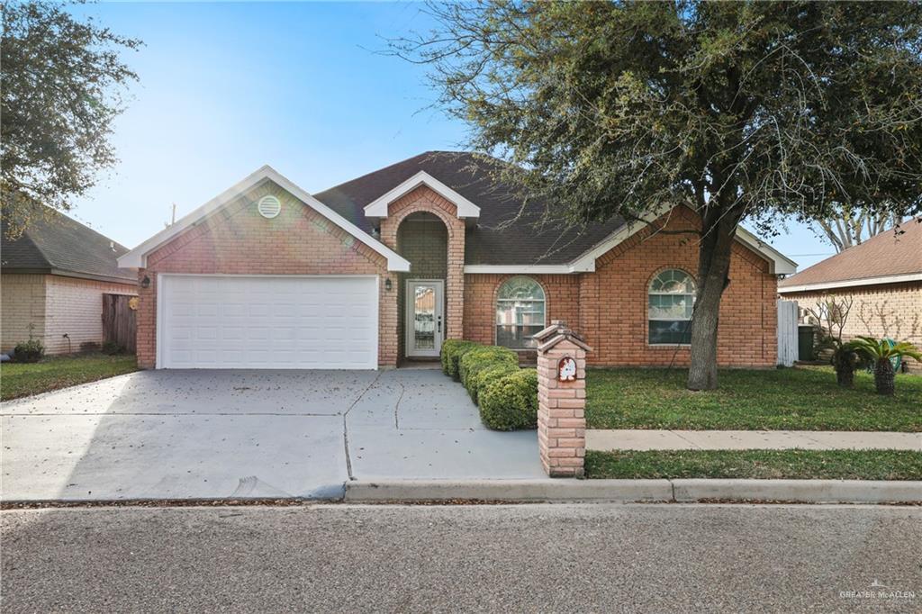 1000 Via Cantera Drive, San Juan, Texas image 2