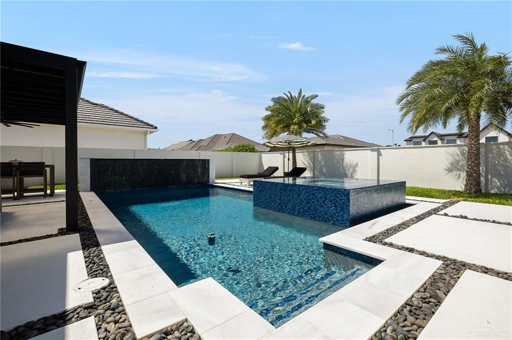 2705 W Essex Street, Edinburg, Texas image 28