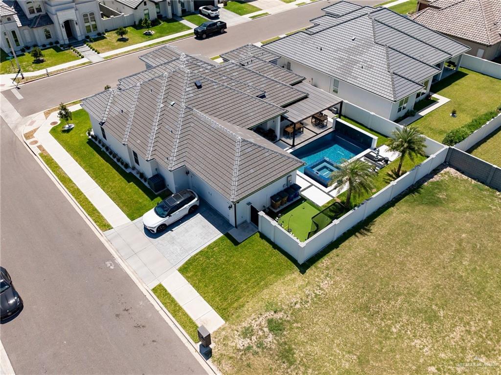 2705 W Essex Street, Edinburg, Texas image 32