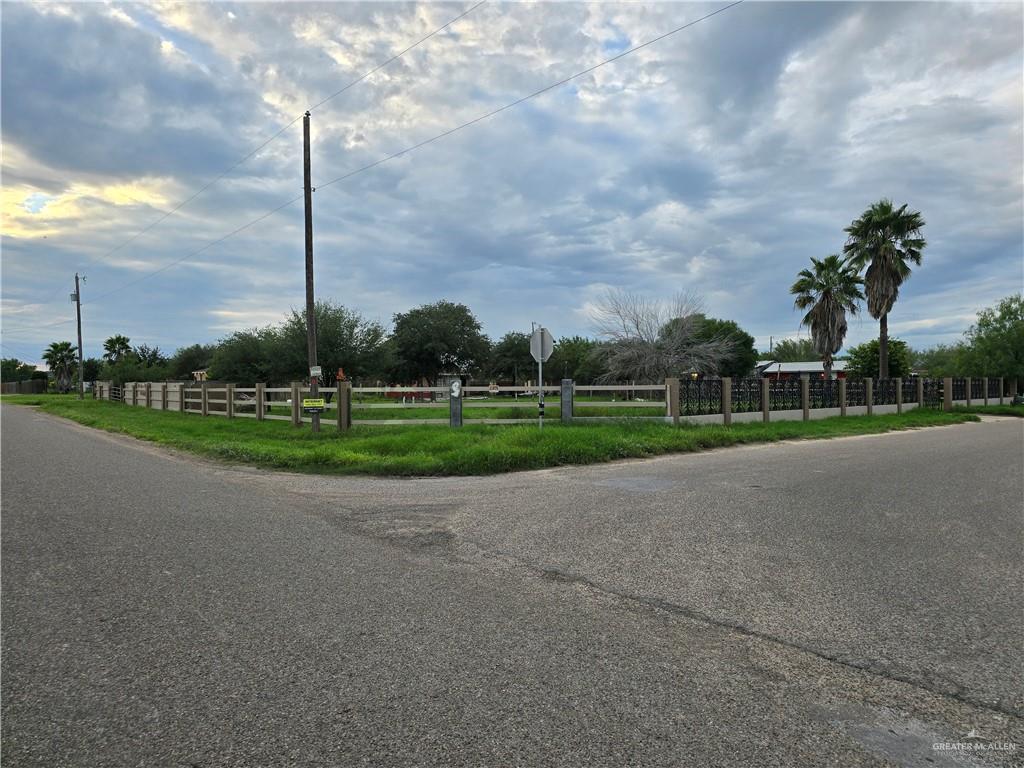 16501 Date Palm Drive, Penitas, Texas image 1