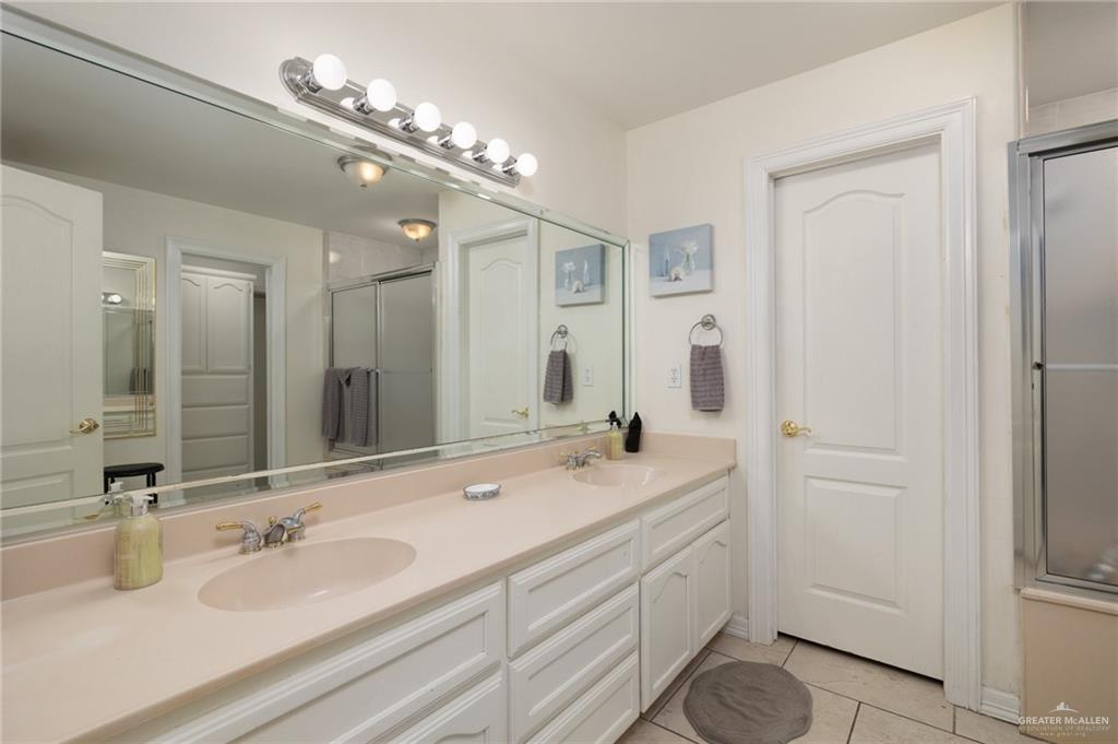 7600 N 23rd Circle, McAllen, Texas image 9