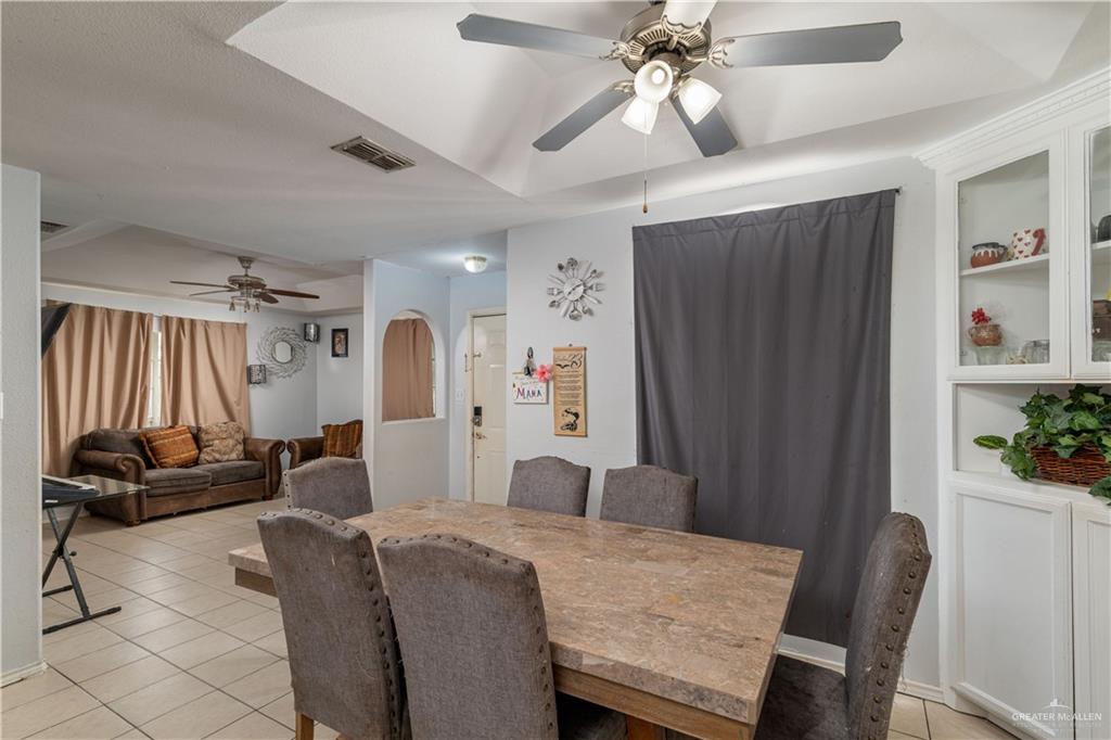 6402 S Mars Lane, Pharr, Texas image 4