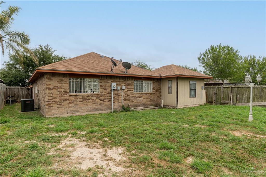 6402 S Mars Lane, Pharr, Texas image 14