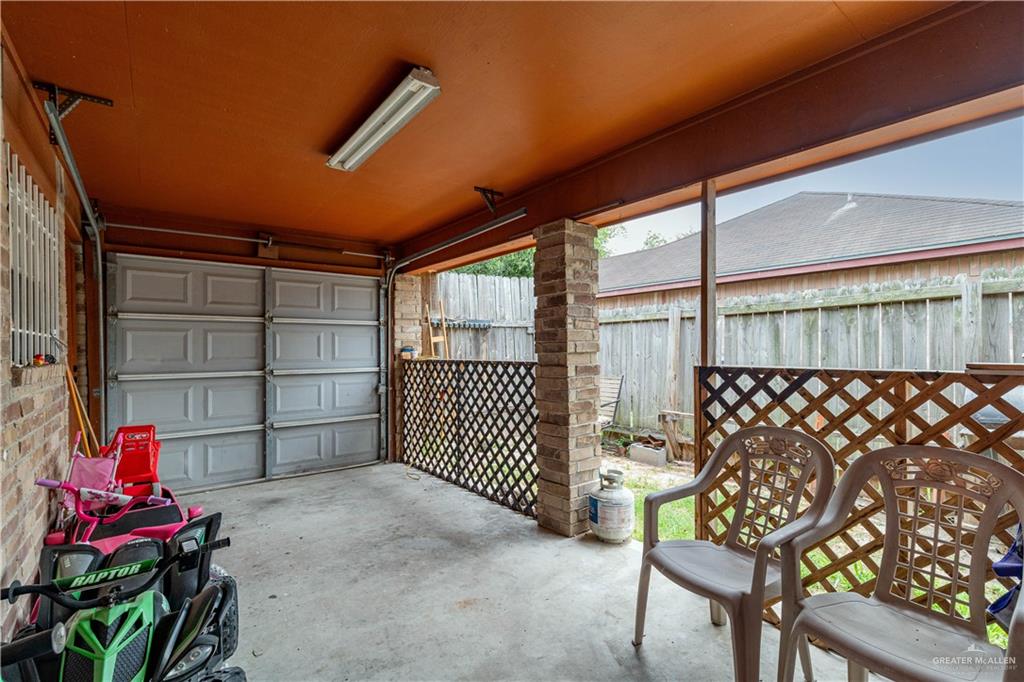 6402 S Mars Lane, Pharr, Texas image 12