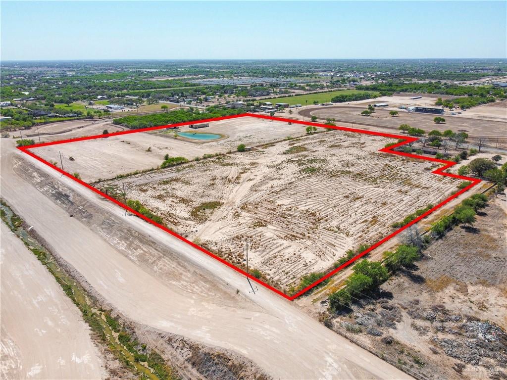 9810 & 00 N Taylor Road