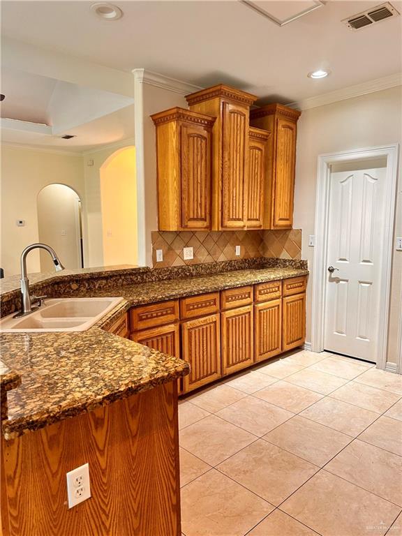 2401 S Gardenia Street, Pharr, Texas image 7