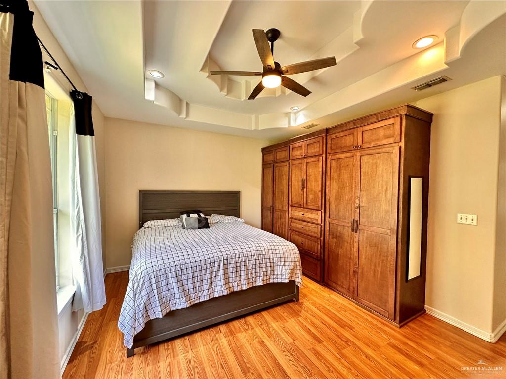 2401 S Gardenia Street, Pharr, Texas image 10
